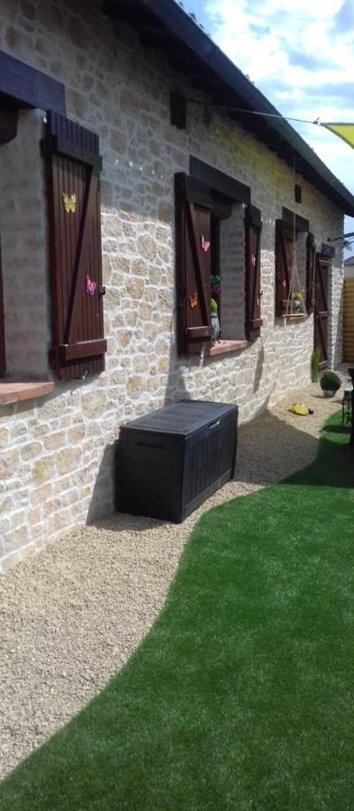 Au Gue Du Bois Bed & Breakfast Neuville-de-Poitou Exterior photo